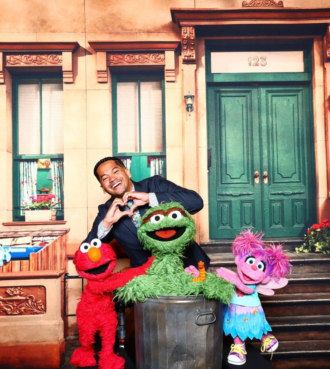 The Puppets Gambit: A Warning of the Street