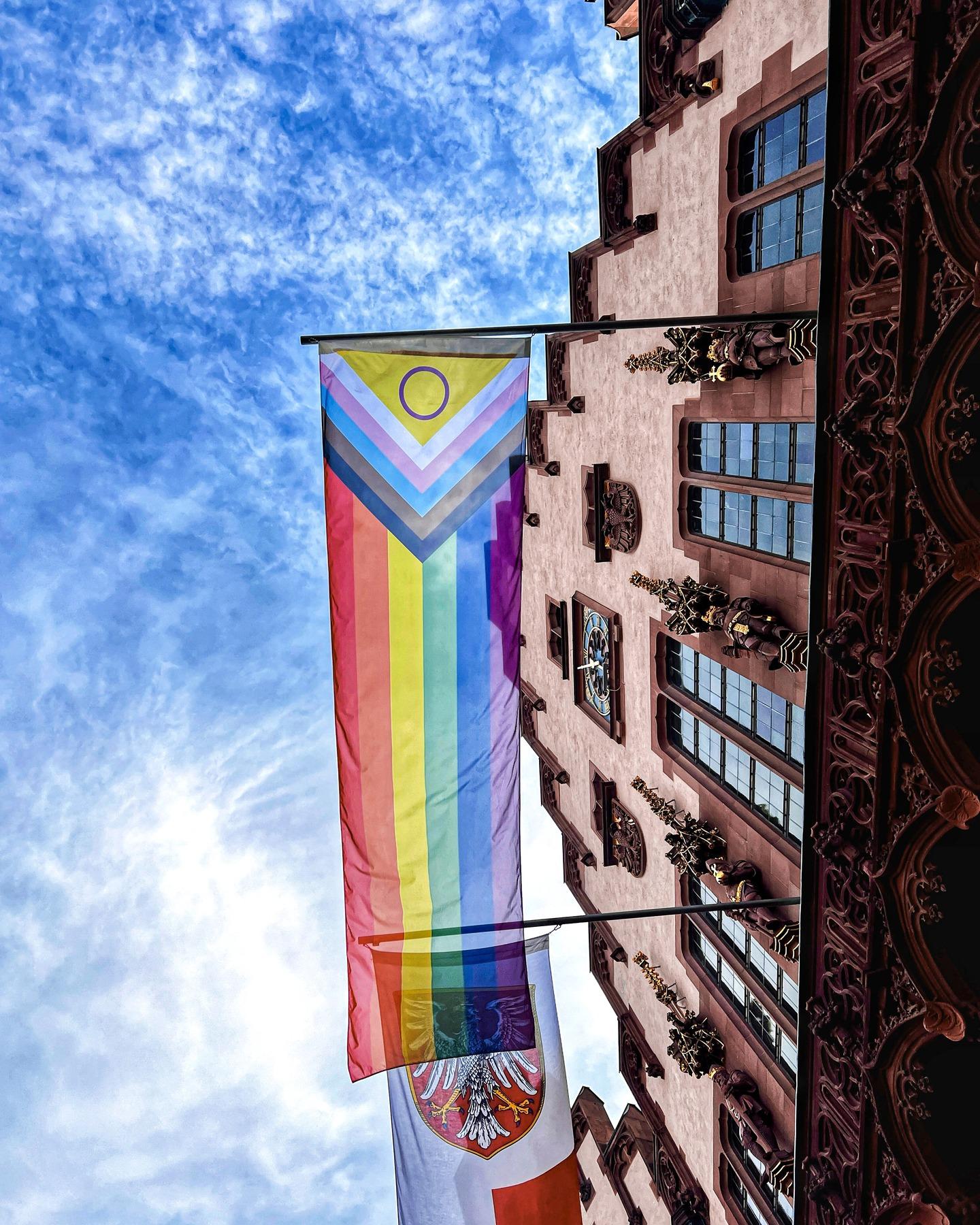 The Echo Chamber: Fractured Rainbows